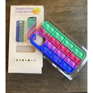iPhone 12/12 Pro Pop It Case - Silicone Sensory Fidget Stress Relief Cover